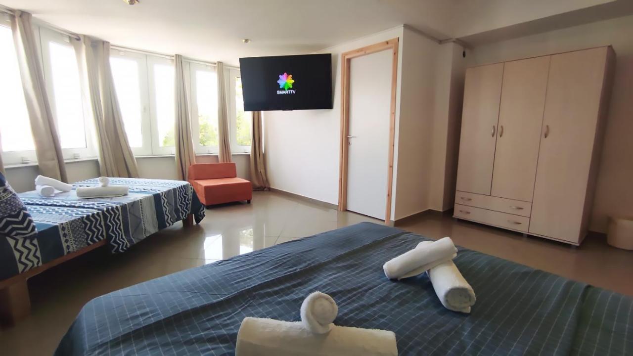 Guest House "Villa Klara Eilat" Heated Pool And Sauna All Year Round Exterior foto